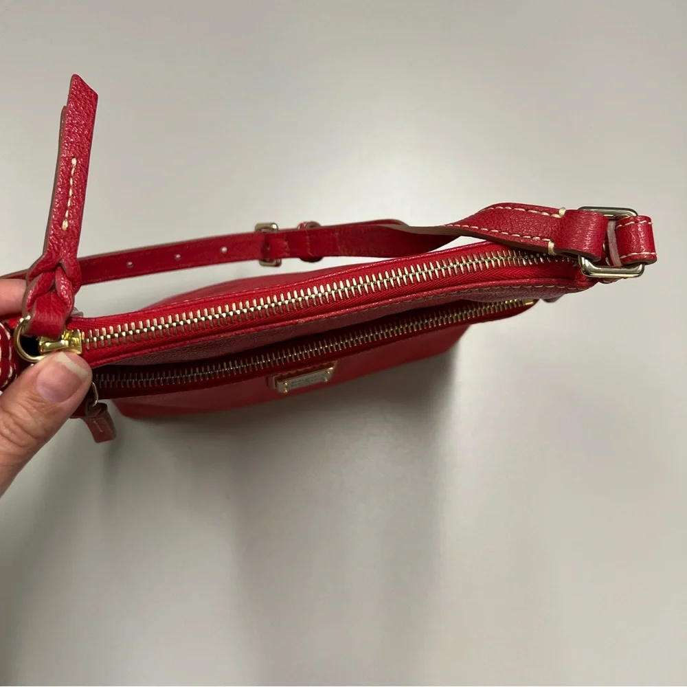Dooney & Bourke Red Pebble Leather Letter Carrier Bag - Picture 7 of 16